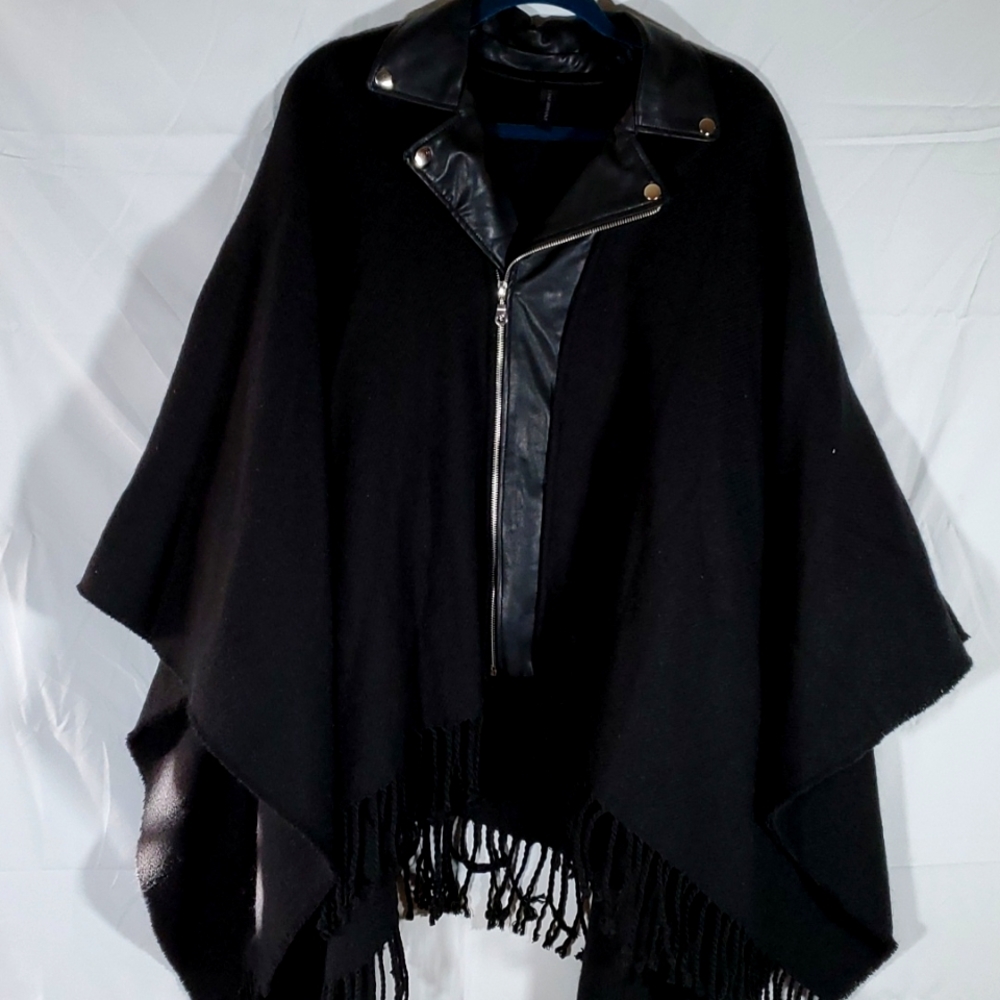Extra 25% off Sale - Lane Bryant Leather Trim Cape 3x - $25